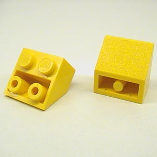 Slope Inverted 45° 2 x 2 [Round Bottom Pin]