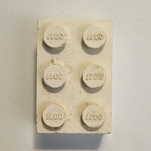 Brick 2 x 3 without Cross Supports and Old Logo on Studs