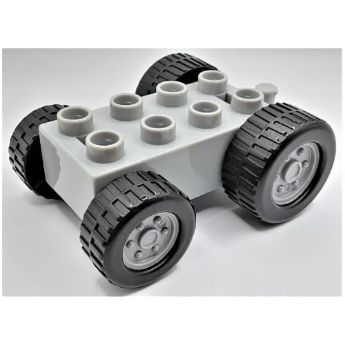Duplo Car Base 2 x 4 Tractor with Front and Rear Wheels