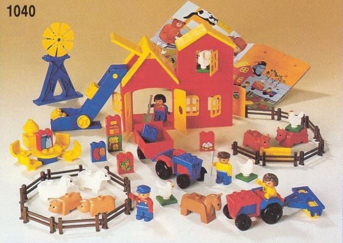 Farm (with Picture Book)