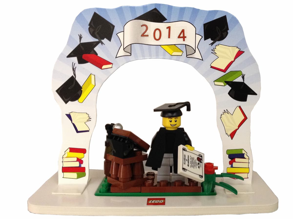 Classic Minifigure Graduation Set