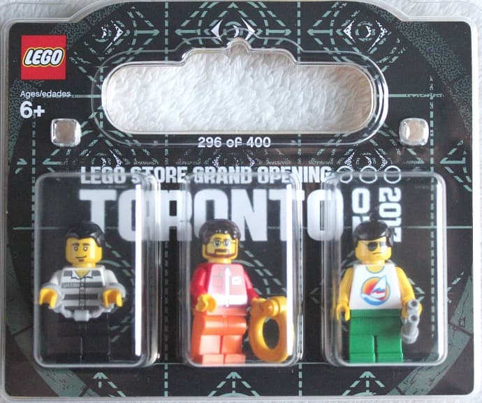 LEGO Store Grand Opening Exclusive Set, Yorkdale Mall, Toronto, ON, Canada