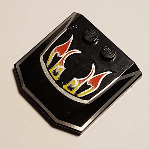 Slope Curved 4 x 4 x 2/3 Triple Curved with 2 Studs and Windshield and Flame Print