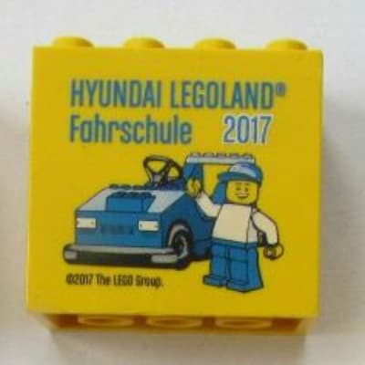Brick 2 x 4 x 3 with 'HYUNDAI LEGOLAND Fahrschule 2017' Print