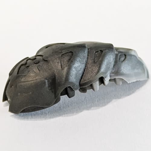 Large Figure Accessory, Rahkshi Kraata Stage 1 with Marbled Pearl Very Light Gray Tail Pattern