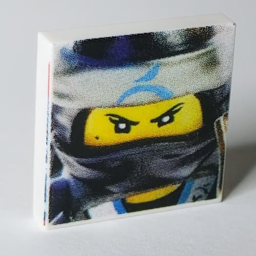 Tile 2 x 2 with Nya Face print