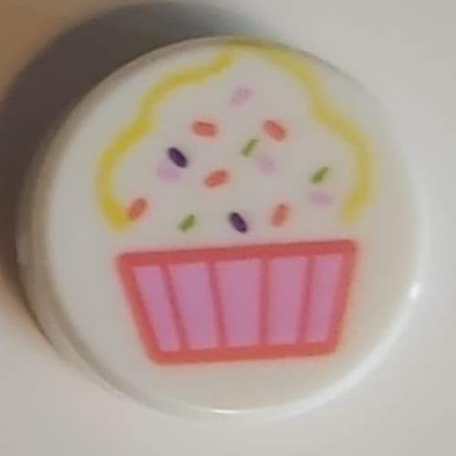 Tile Round 1 x 1 with Bright Pink/Dark Pink Muffin/Cupcake Heart print