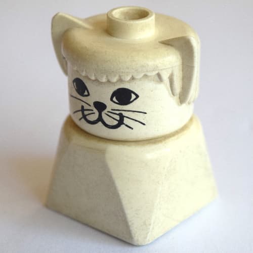 Duplo 2 x 2 x 2 Figure Brick Early, Cat, White Head, White Hair with Ears, Cat Face Print
