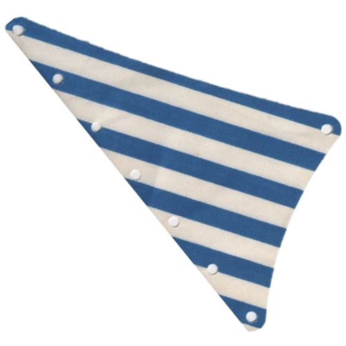 Sail, Triangular, 15 x 22 with Blue Thin Stripes Print