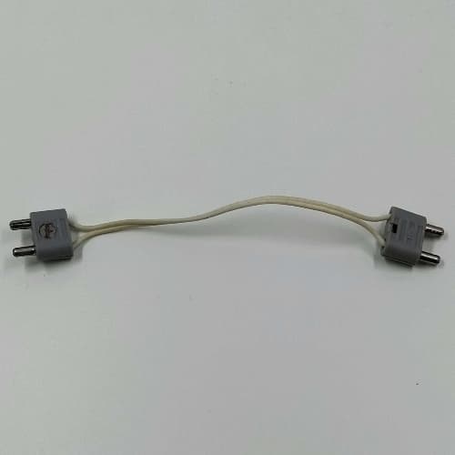 Wire with Light Gray 2-Prong Connectors, 4.5V, Type 1 Connectors, 14L