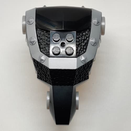 Large Figure Torso with Dracus Print, Black Front and Silver Trim, Brick 2 x 2 Relief