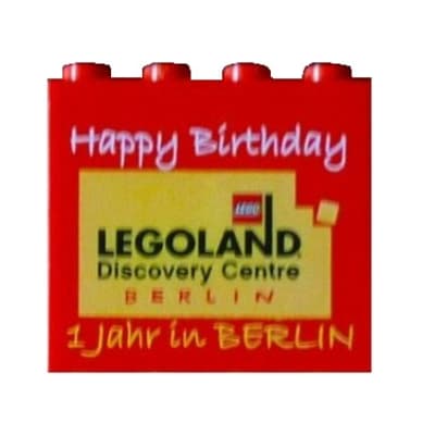 Brick 2 x 4 x 3 with 'LEGOLAND Discovery Centre BERLIN Happy Birthday 1 Jahr in BERLIN' Print